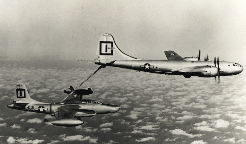 A Boeing KB-29P Superfortress refuels a North American RB-45C Tornado (US Air Force)